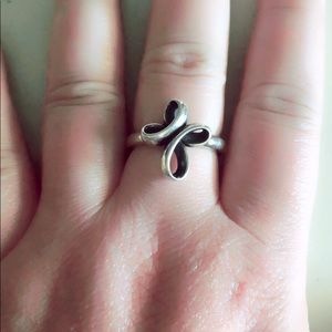 James Avery: Eternal Ribbon Cross Ring